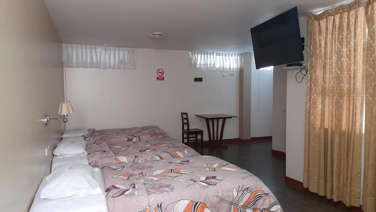 Venecia Hotel Carrion Trujillo Exterior photo