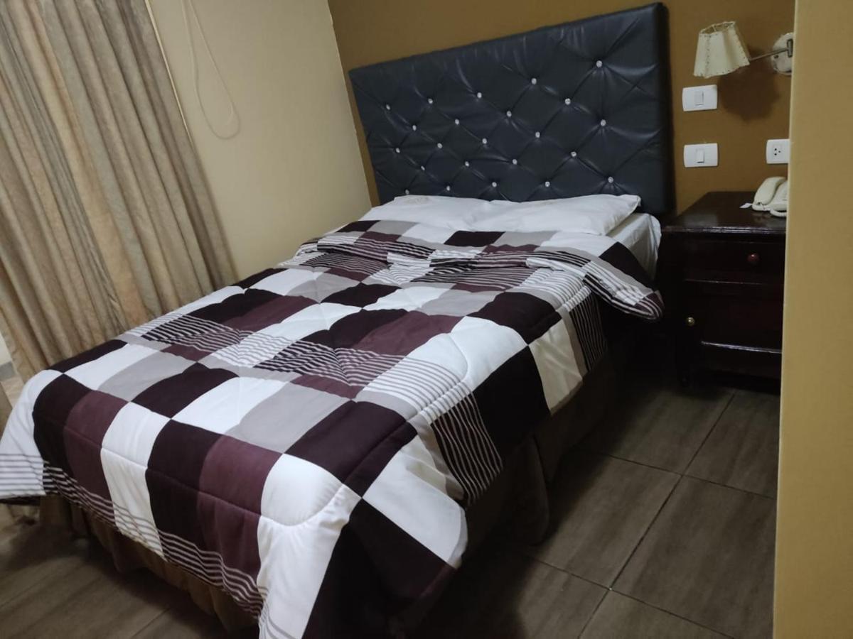 Venecia Hotel Carrion Trujillo Exterior photo