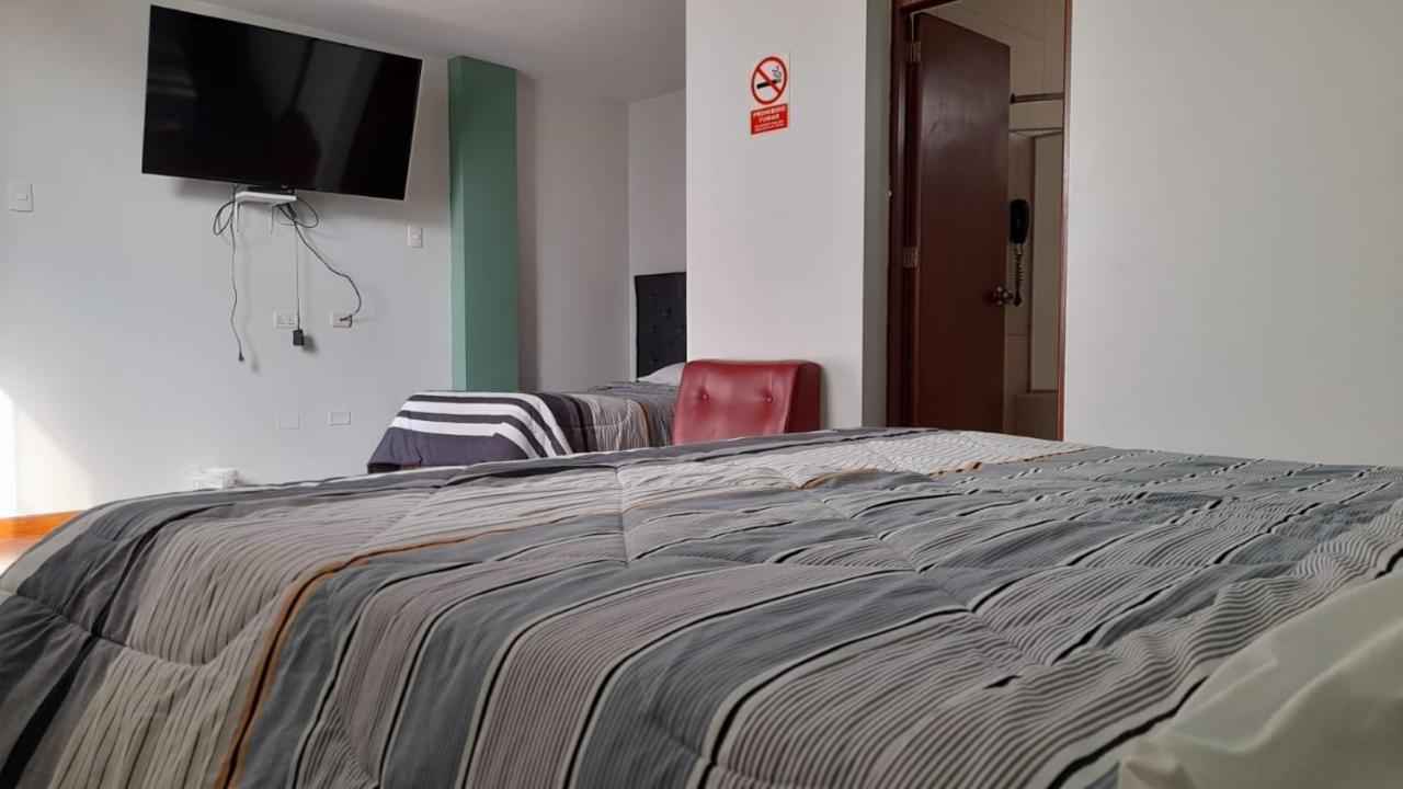 Venecia Hotel Carrion Trujillo Exterior photo