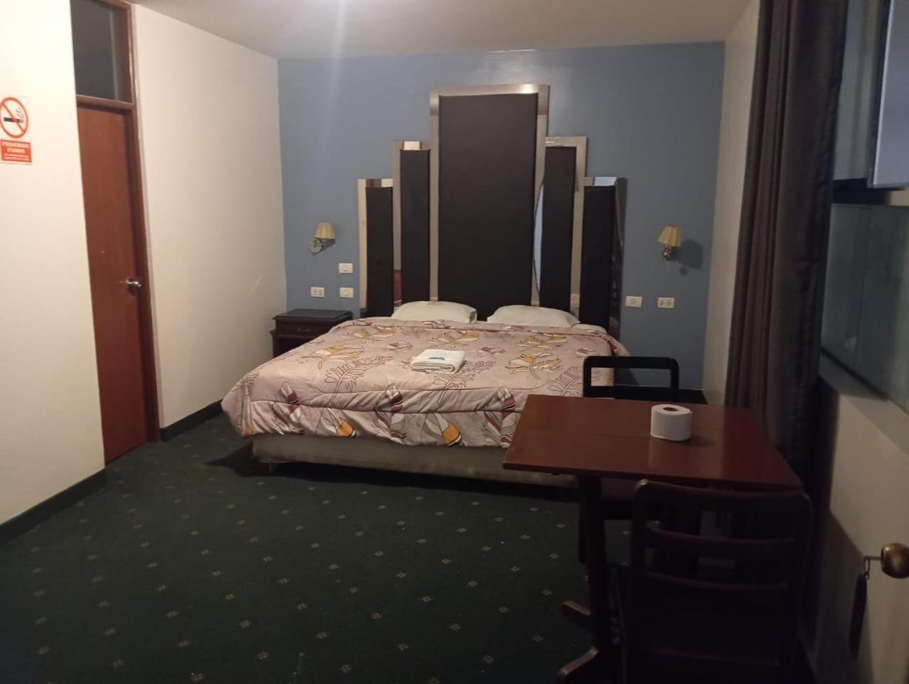 Venecia Hotel Carrion Trujillo Exterior photo