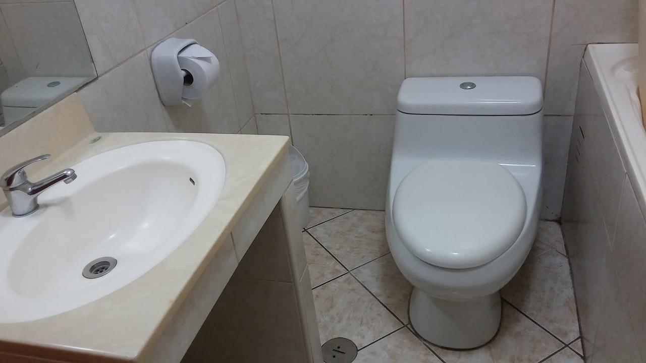 Venecia Hotel Carrion Trujillo Exterior photo